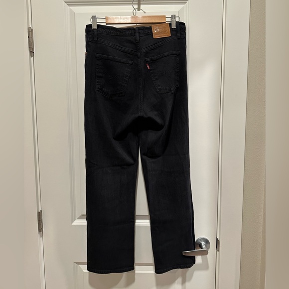 LAST CHANCE - Levi’s ribcage straight leg black jeans - Picture 5 of 9
